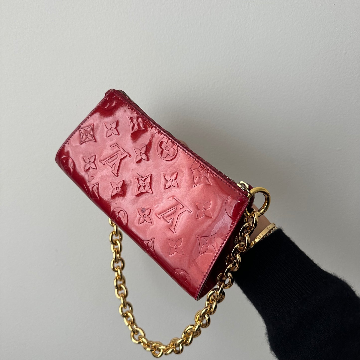 Louis Vuitton Red Vernis Gold Chain Pochette Shoulder Bag