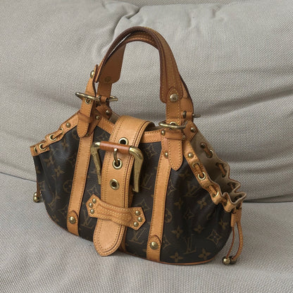 Louis Vuitton Theda PM Monogram Bag