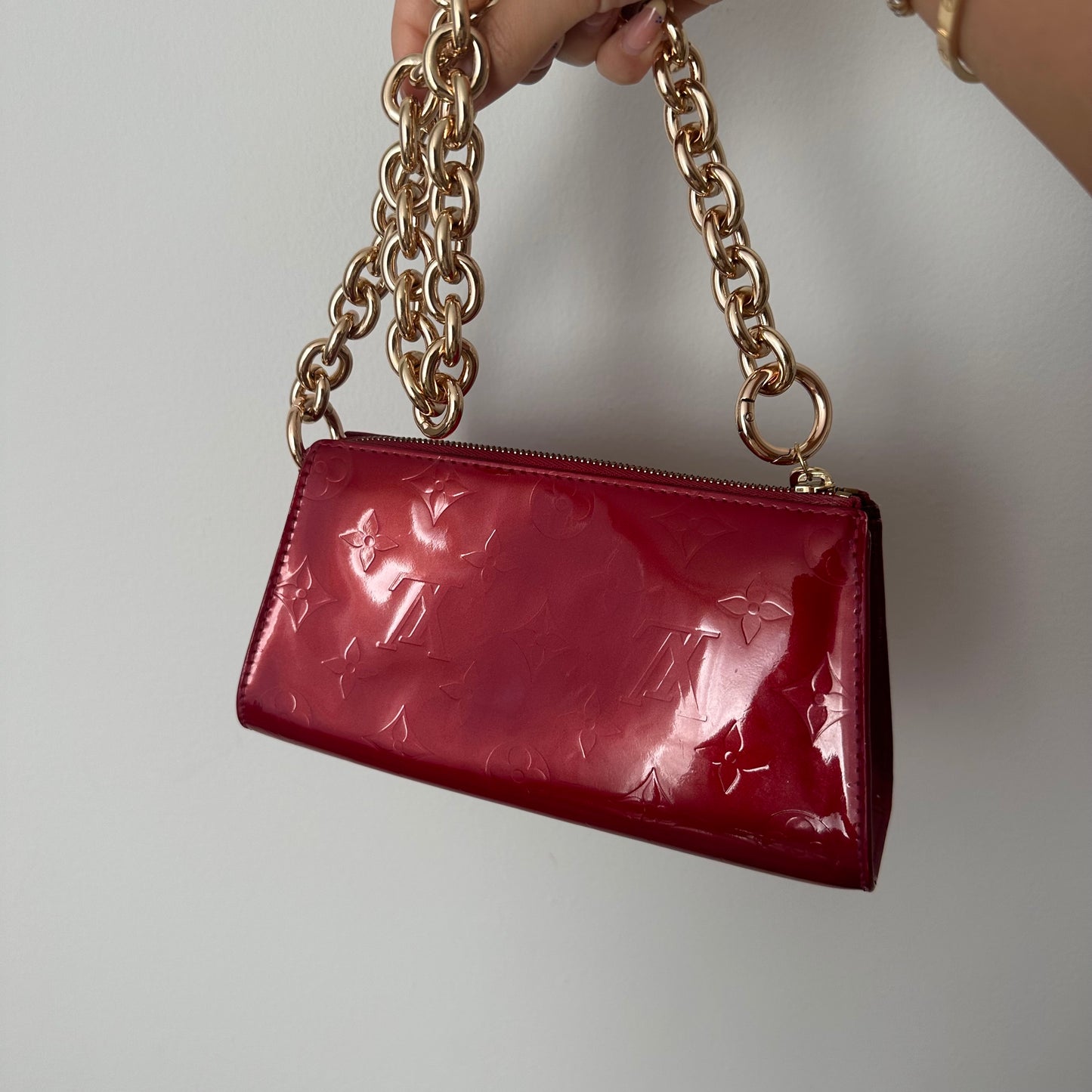 Louis Vuitton Red Vernis Gold Chain Pochette Shoulder Bag