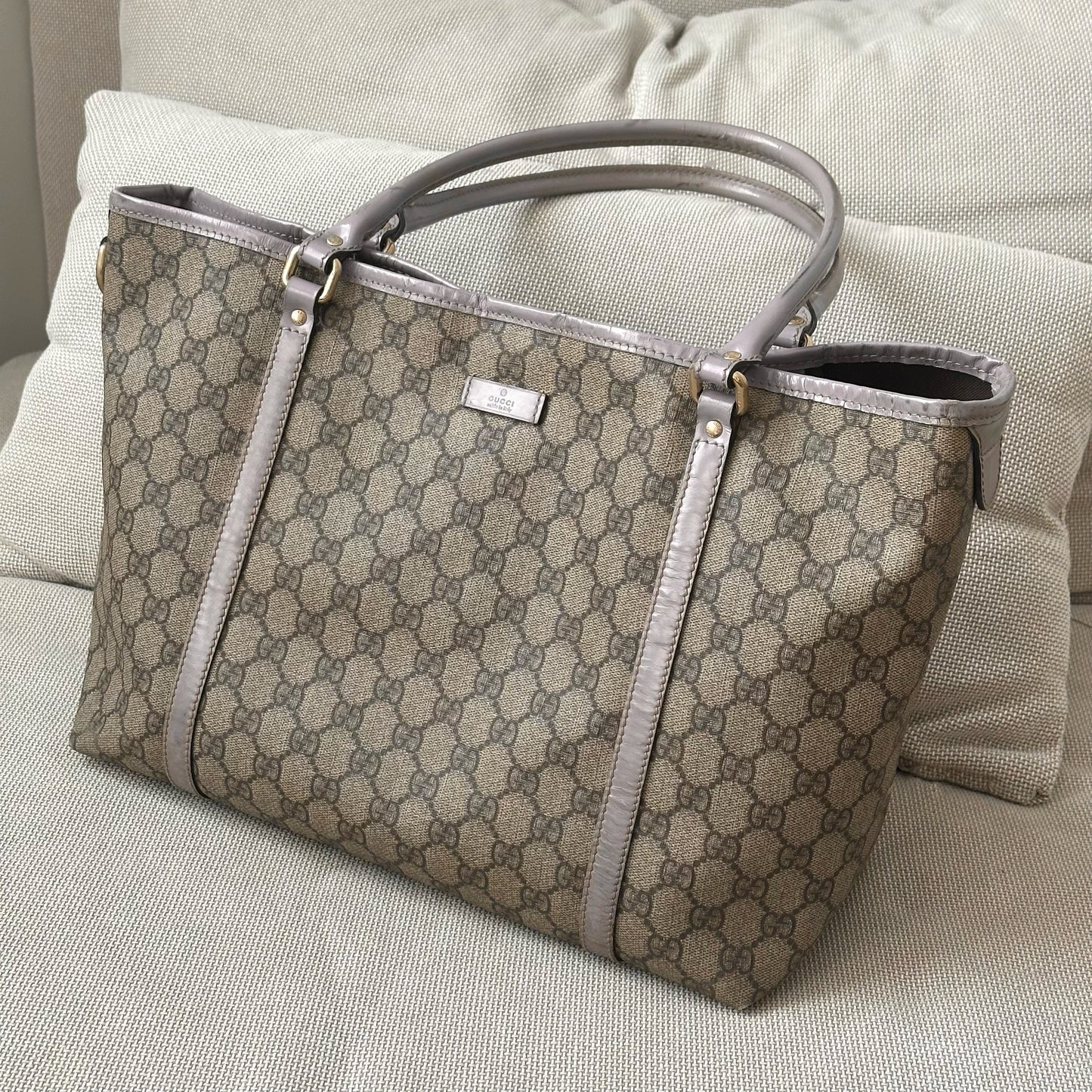 Gucci Monogram Supreme Medium Joy Lilac Tote Bag